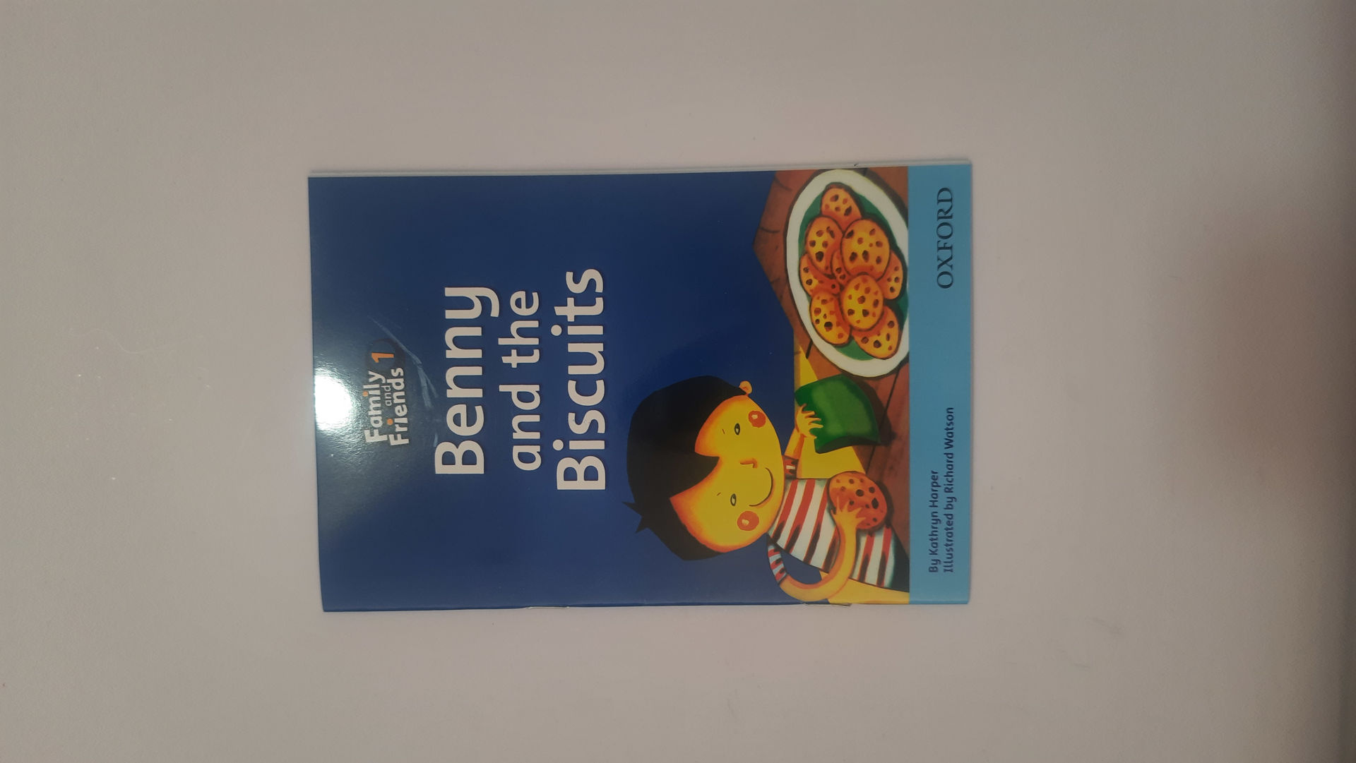 کتاب داستان فمیلی فرند یک _ Benny and the Biscuits